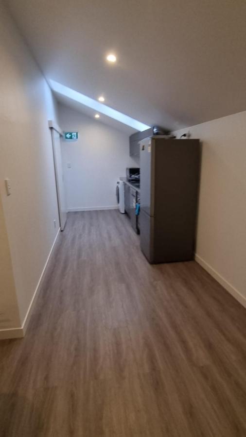 Modern & Cosy Studio Unit On Island Bay Beachfront Веллінгтон Екстер'єр фото
